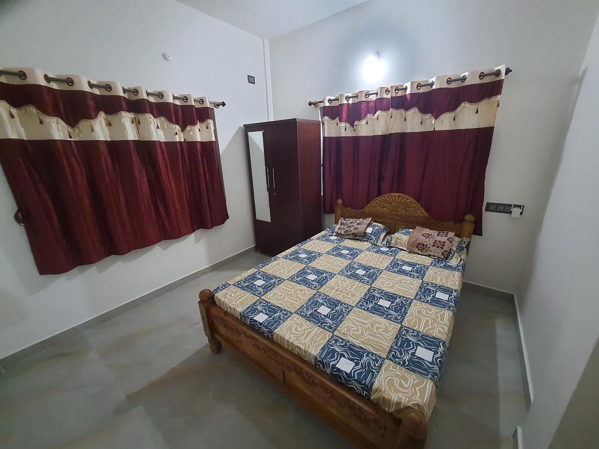 Jk Homestay Mysore Bagian luar foto