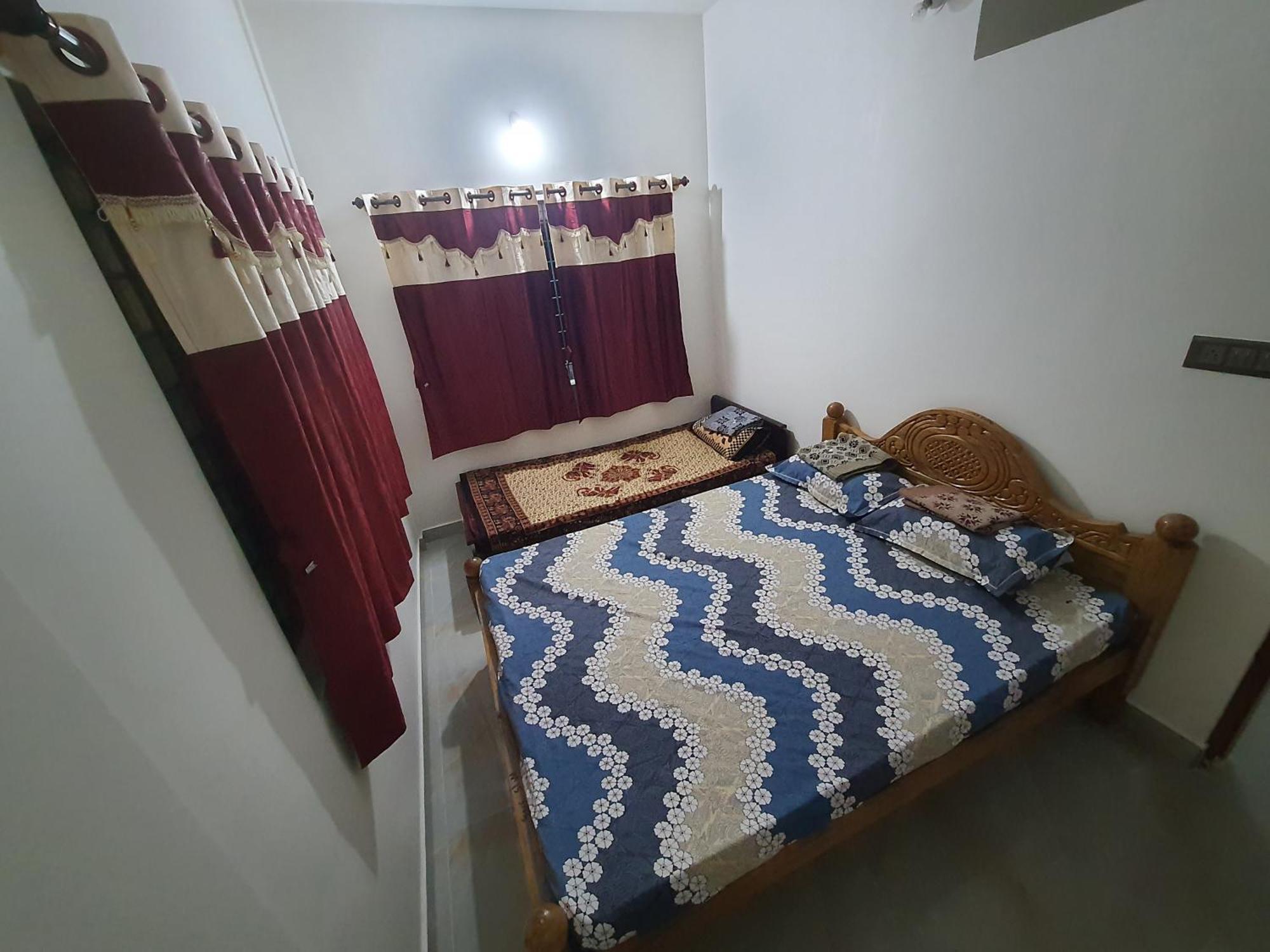 Jk Homestay Mysore Bagian luar foto